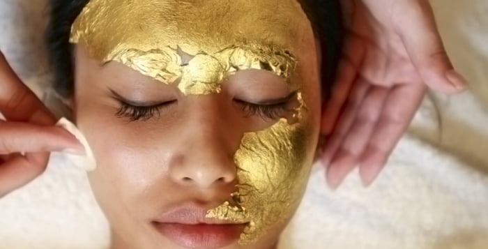 Gold facial-traitement