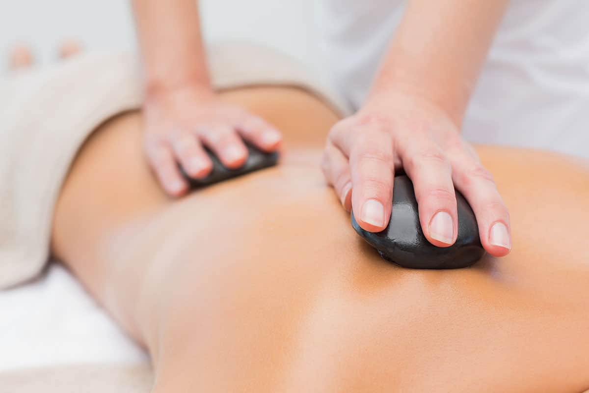 massage pierre chaude Massage Montreal
