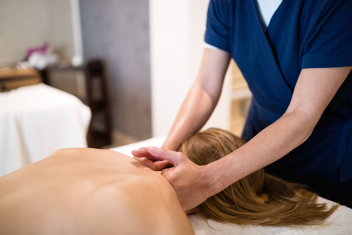 therapeutic massage therapy