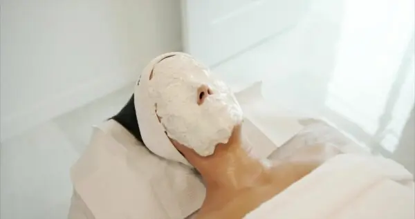 facial hydrafacial Montreal Bela MD microdermabrasion Facials Montreal skin aging treatments facial treatments wrinkles acne  Microdermabrasion acne Dark lips Traitement acné rajeunissement au laser